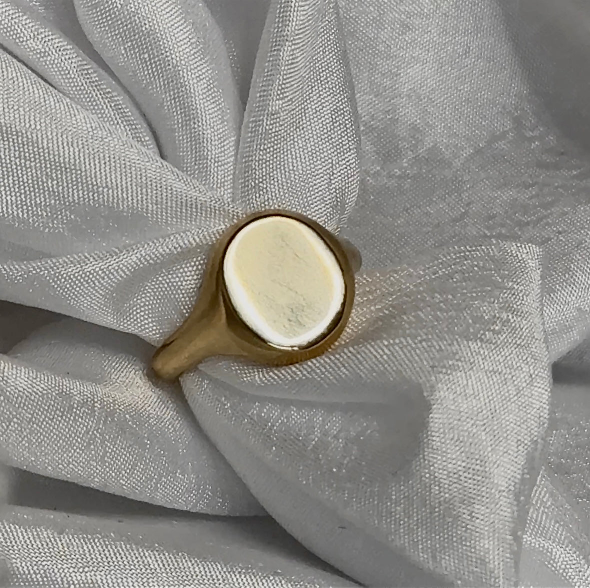 Signet Ring *Size 6*